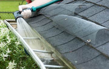 Islands Common gutter cleaning costs